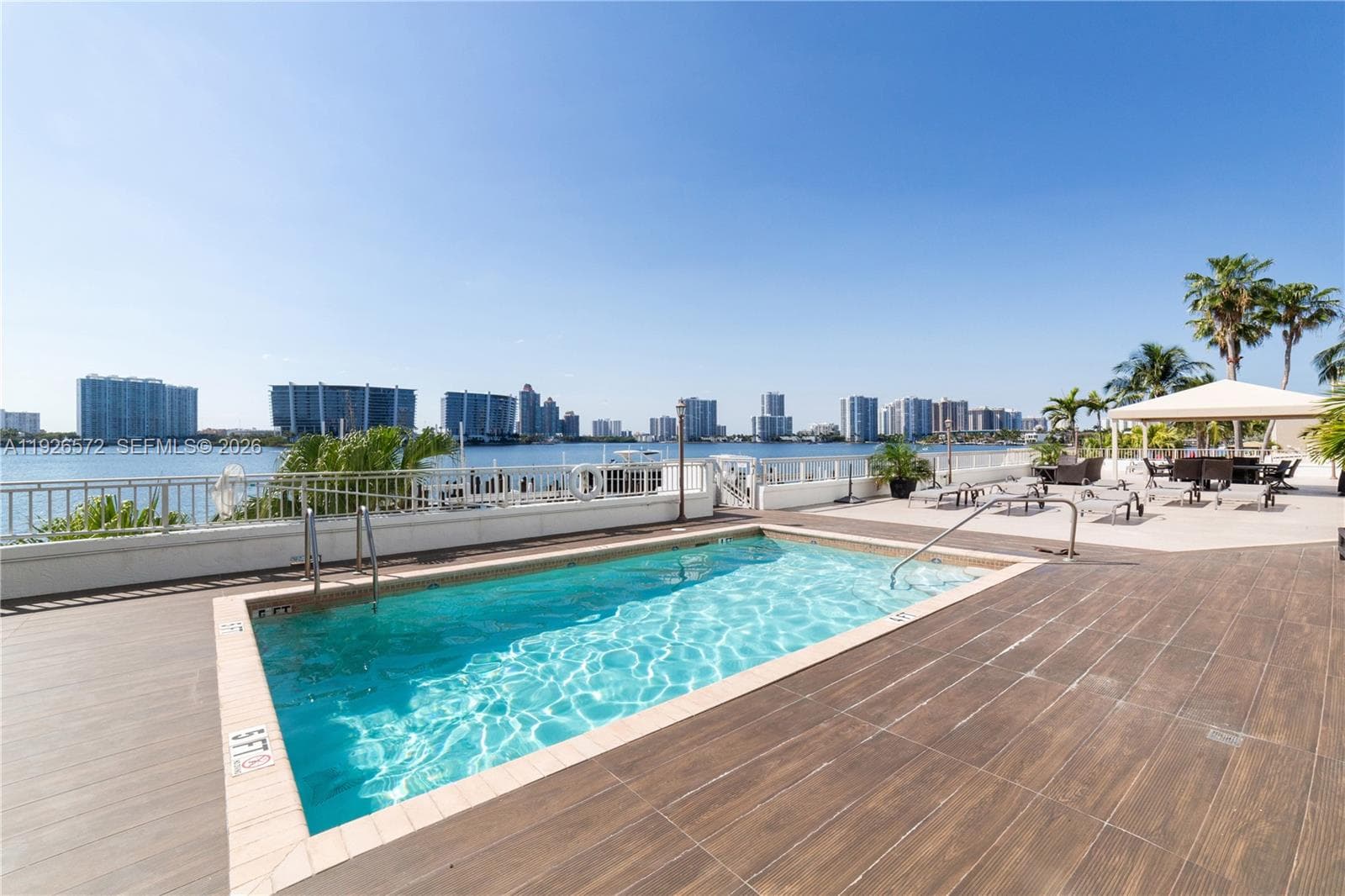 LE MONTCALM CONDO · #603 in Sunny Isles Beach - Photo 20