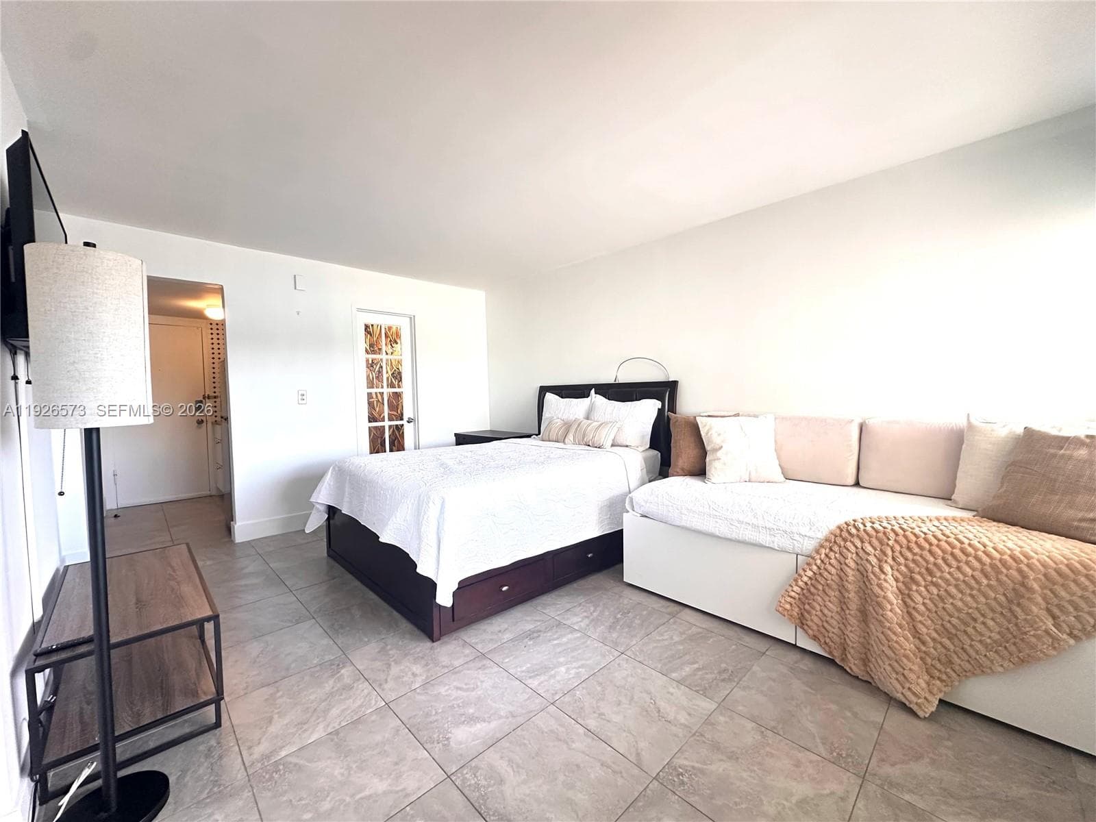 AMD PL OF 2ND OCEAN FRONT · #135 in Miami Beach - Photo 2