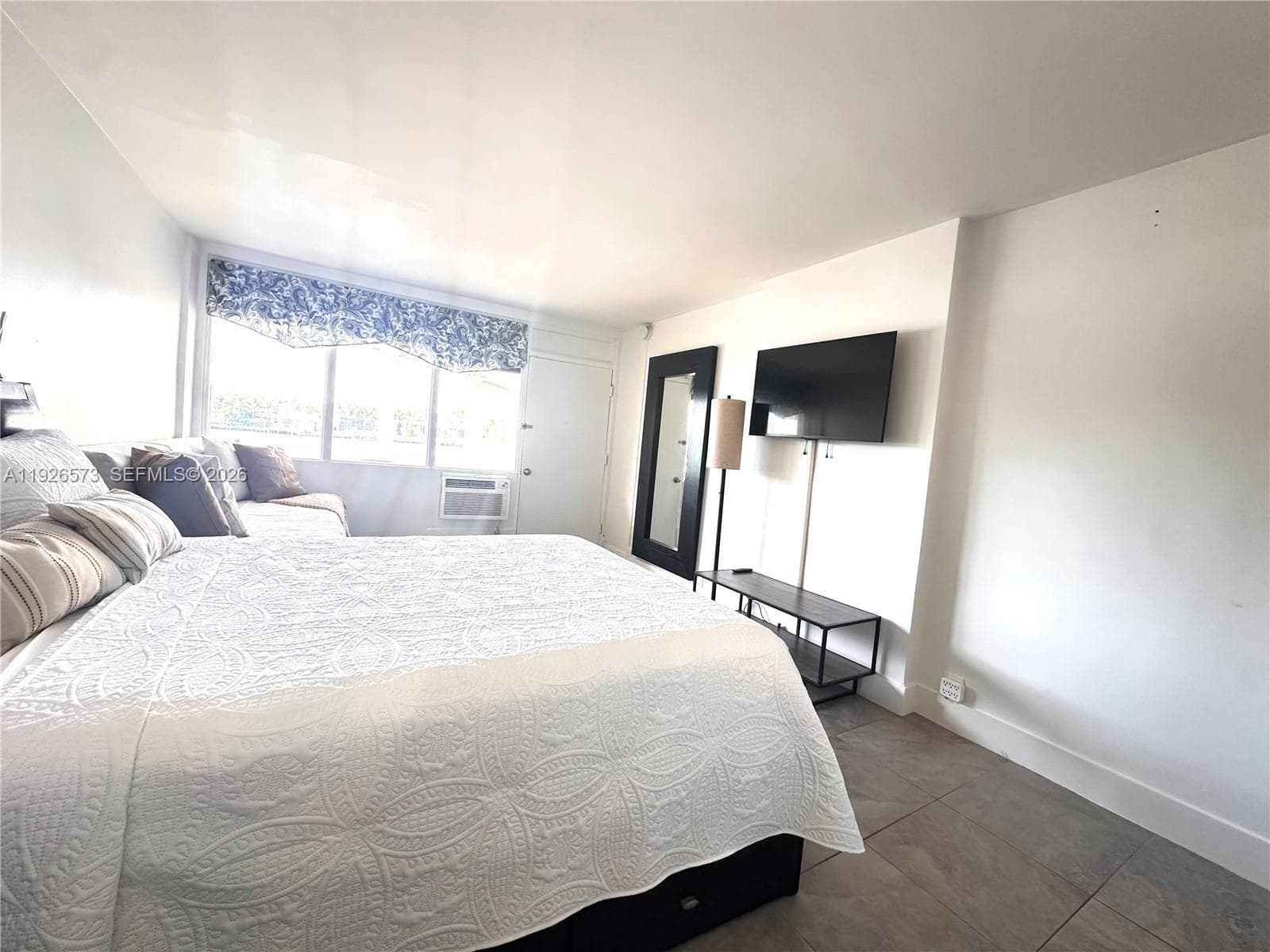 AMD PL OF 2ND OCEAN FRONT · #135 in Miami Beach - Photo 36