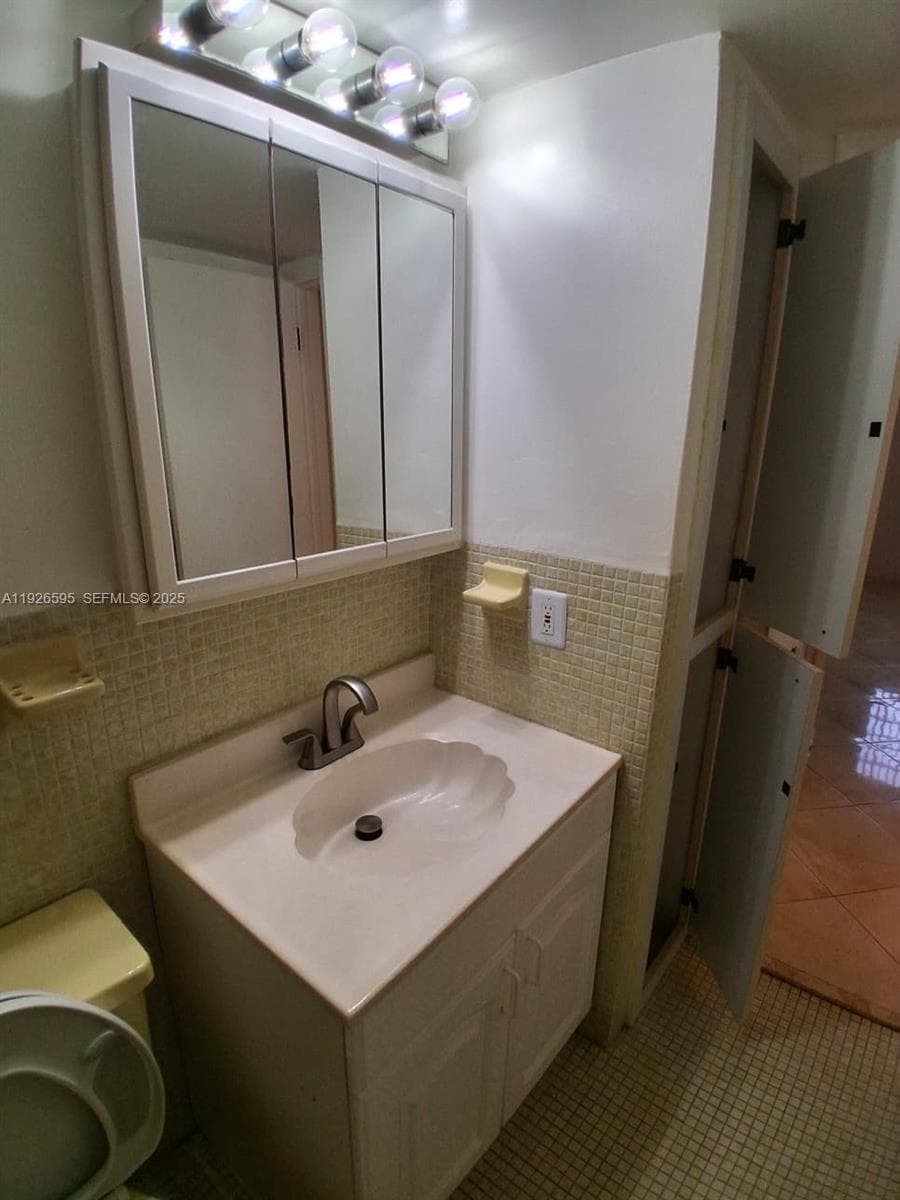 Point East · #L302 in Aventura - Photo 13