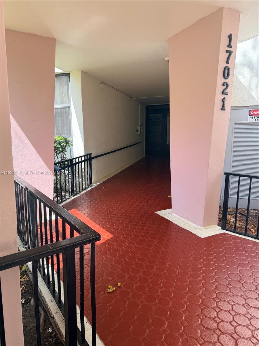 PLAZA OF AMERICAS CONDO P · #326 in Sunny Isles Beach - Photo 2