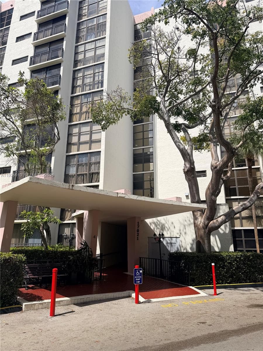 PLAZA OF AMERICAS CONDO P · #326 in Sunny Isles Beach - Photo 1
