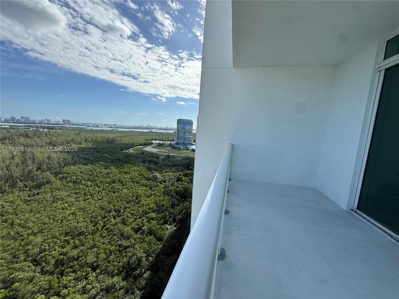 ONE FIFTY ONE BISCAYNE · #2601 in North Miami - Photo 32