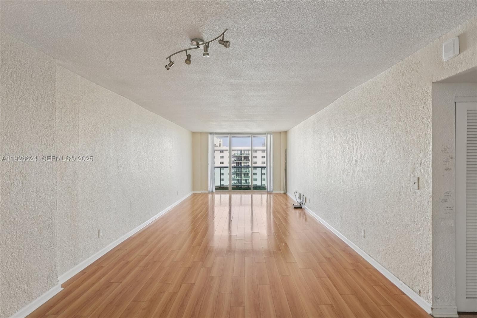 OCEANVIEW BUILDING A COND · #1602 in Sunny Isles Beach - Photo 6