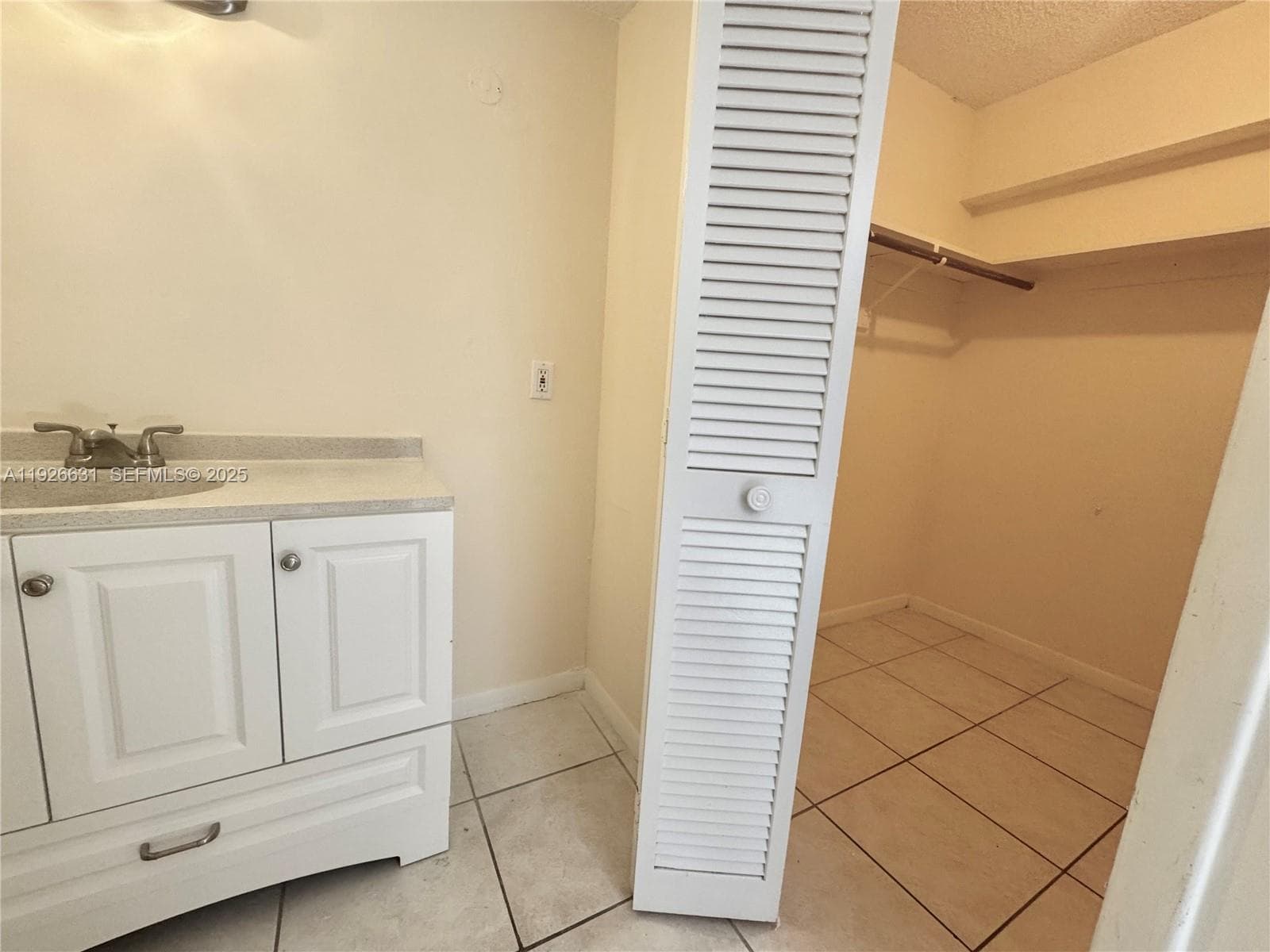 PINE TOWER CONDO · #201 in North Miami Beach - Photo 22
