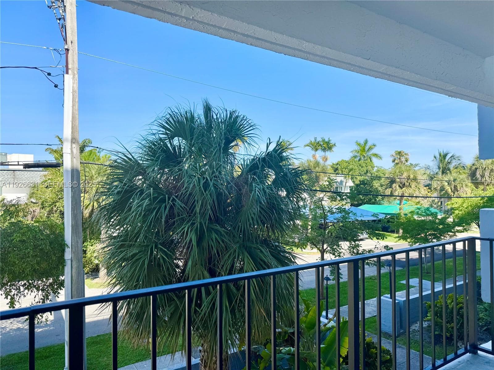 PINE TOWER CONDO · #201 in North Miami Beach - Photo 3