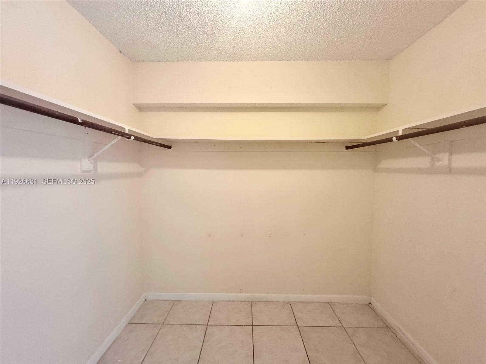 PINE TOWER CONDO · #201 in North Miami Beach - Photo 21