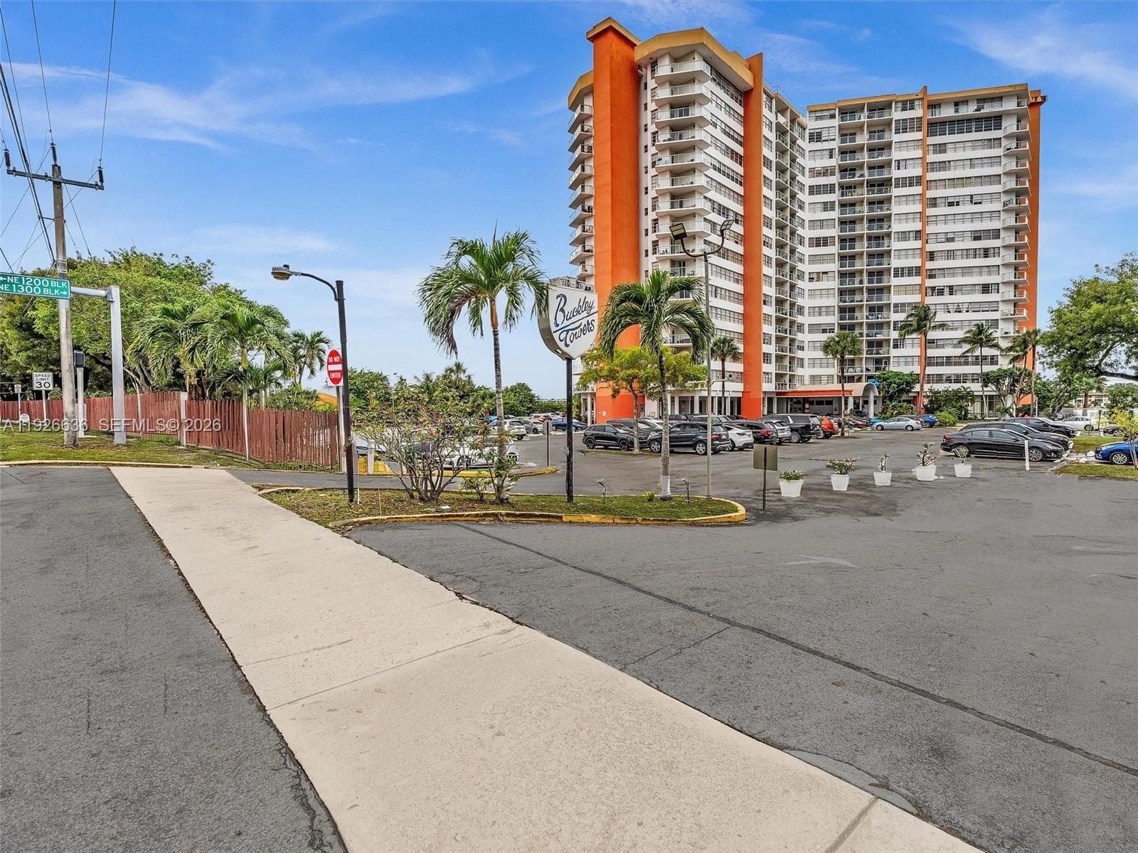 BUCKLEY TOWERS · #813W in Miami - Photo 46