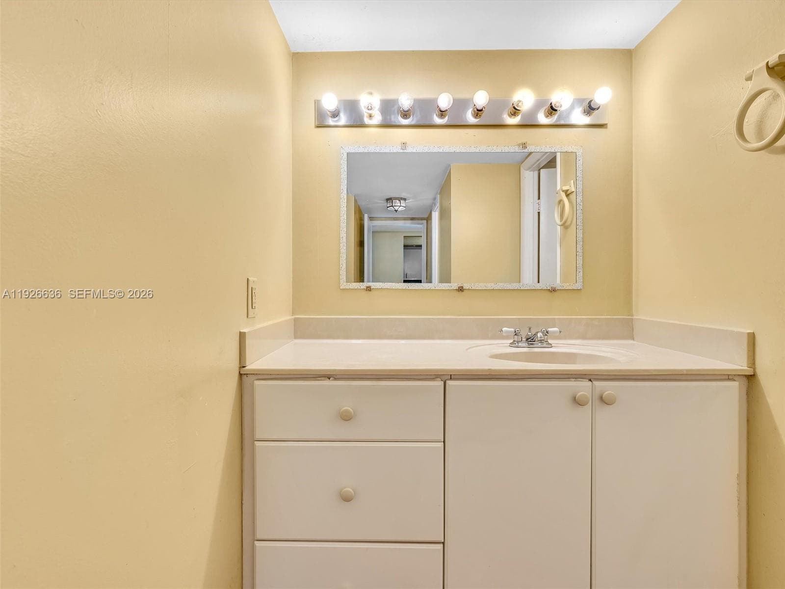 BUCKLEY TOWERS · #813W in Miami - Photo 40