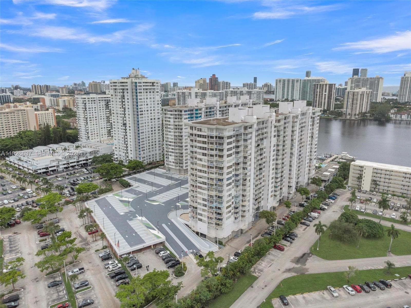 DEL PRADO MARINA · #PH04 in Aventura - Photo 36