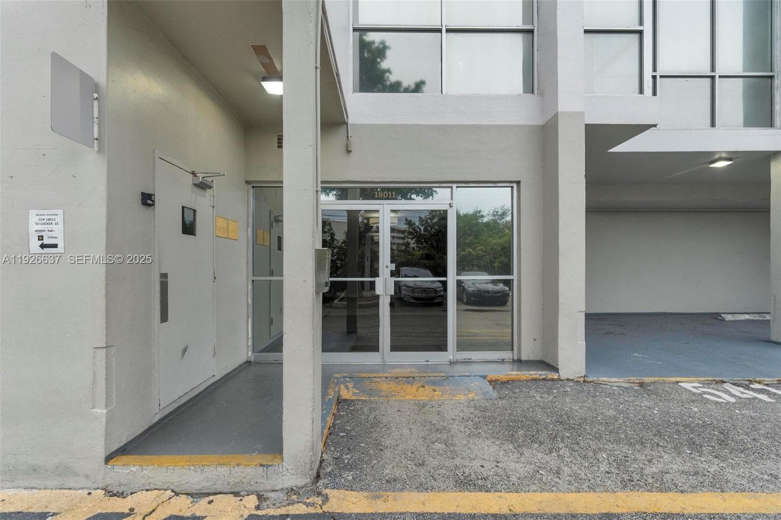 DEL PRADO MARINA · #PH04 in Aventura - Photo 32