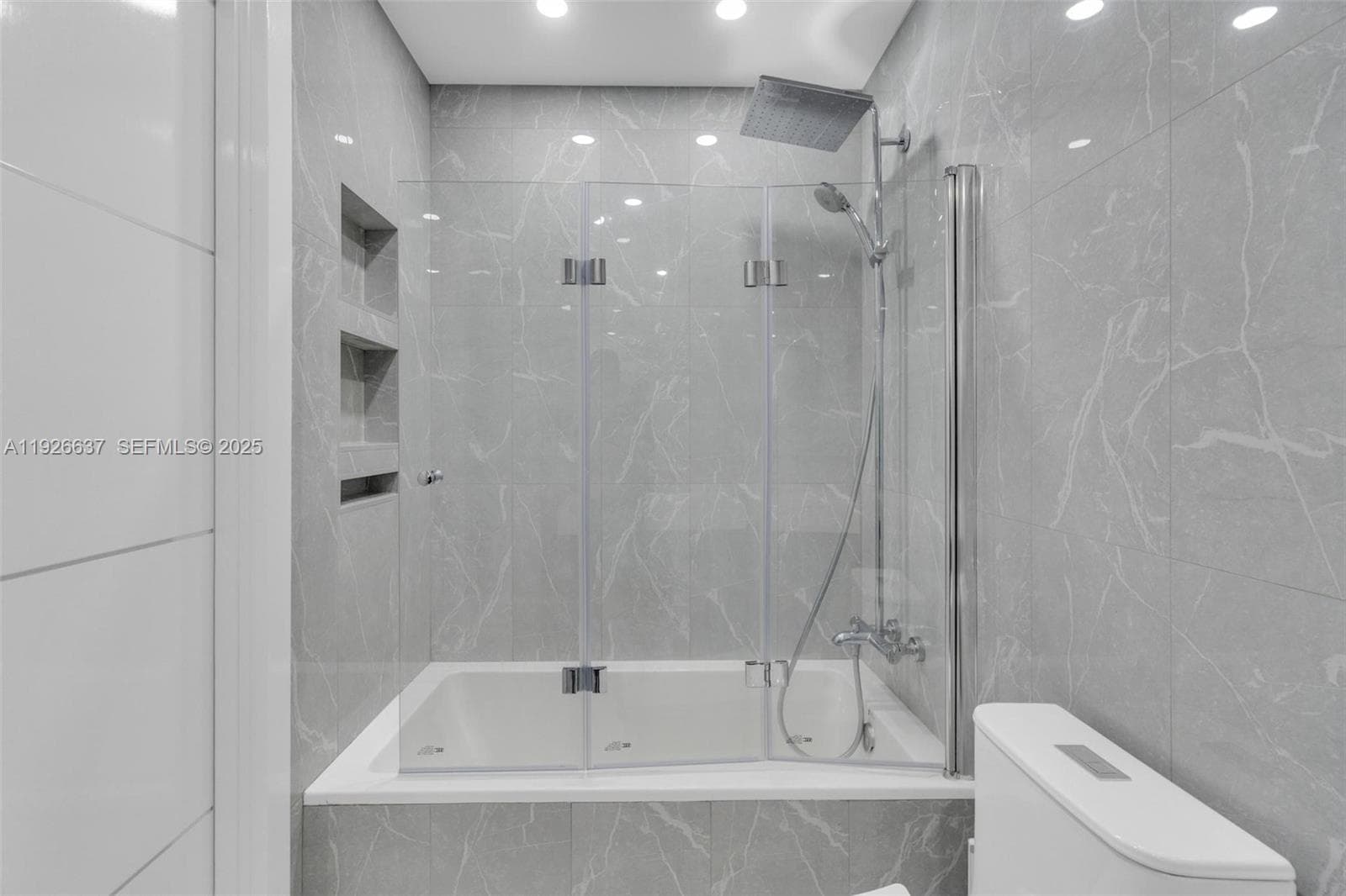 DEL PRADO MARINA · #PH04 in Aventura - Photo 20