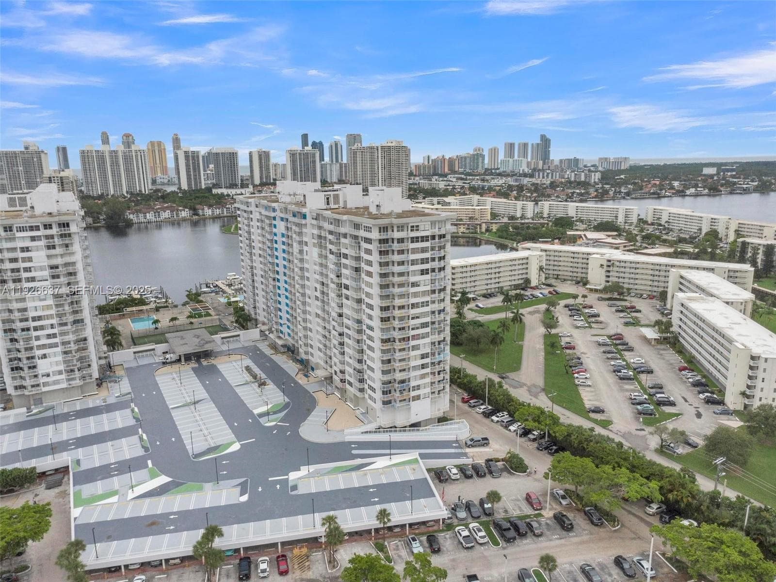 DEL PRADO MARINA · #PH04 in Aventura - Photo 33