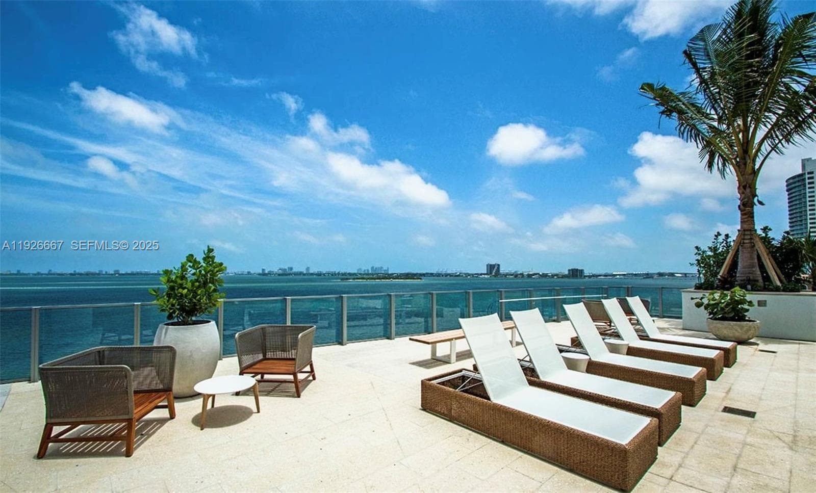 Biscayne Beach · #2006 in Miami - Photo 16