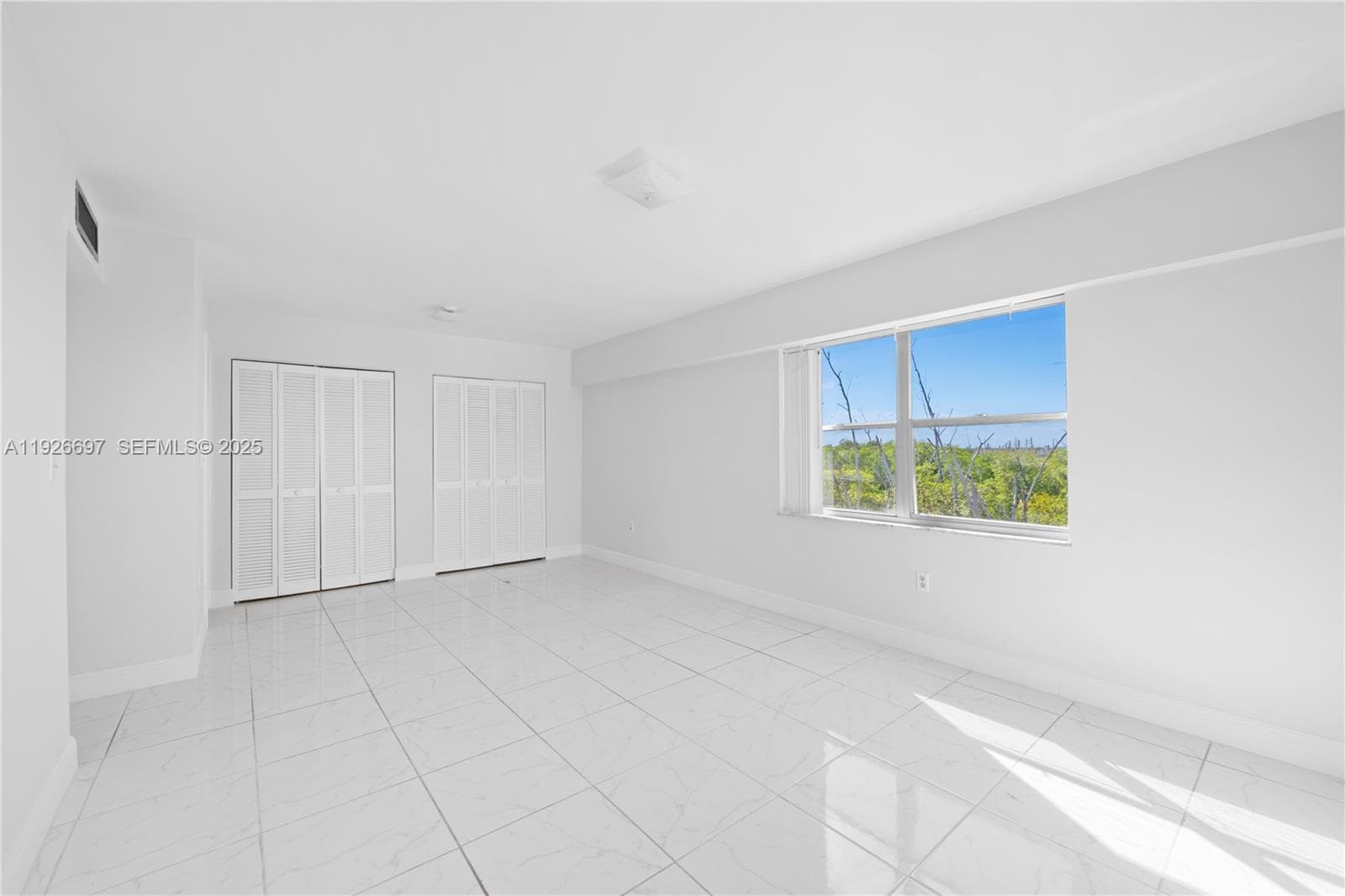PINE TOWER CONDO · #601 in North Miami Beach - Photo 15