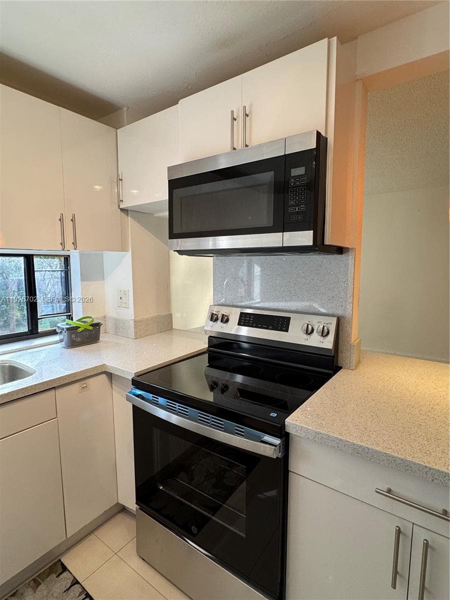 PLAZA OF AMERICAS CONDO P · #226 in Sunny Isles Beach - Photo 1