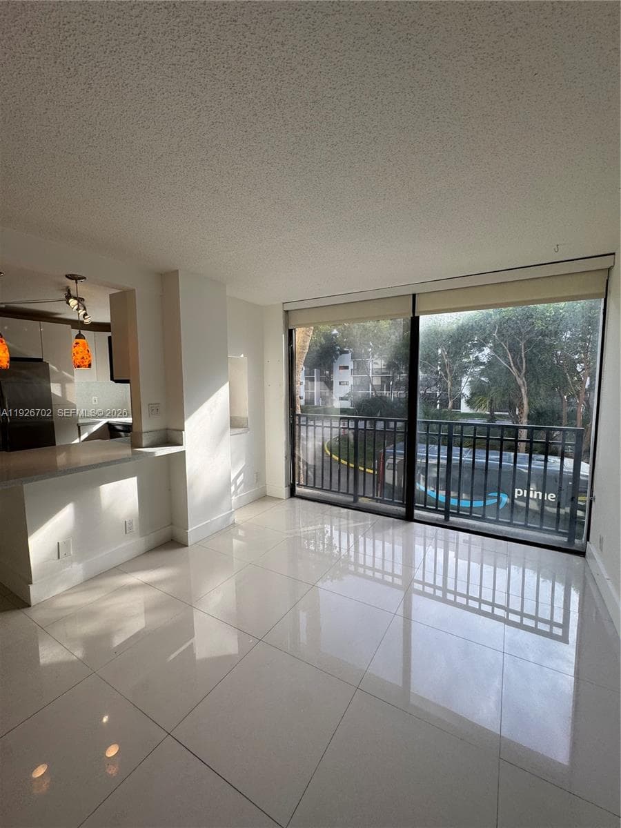 PLAZA OF AMERICAS CONDO P · #226 in Sunny Isles Beach - Photo 15