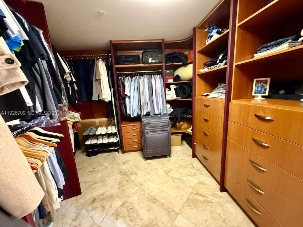 BEACH CLUB CONDO · #1405 in Hallandale Beach - Photo 19