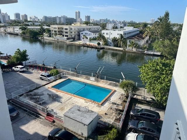 NORMANDY SH YACHT & CO CL · #6D in Miami Beach - Photo 2