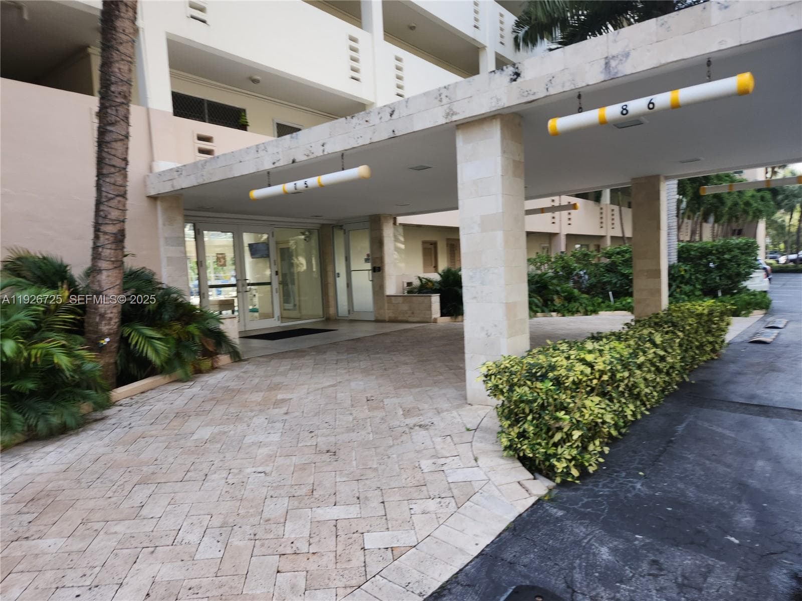 KINGS POINT IMPERIAL COND · #411 in Sunny Isles Beach - Photo 16