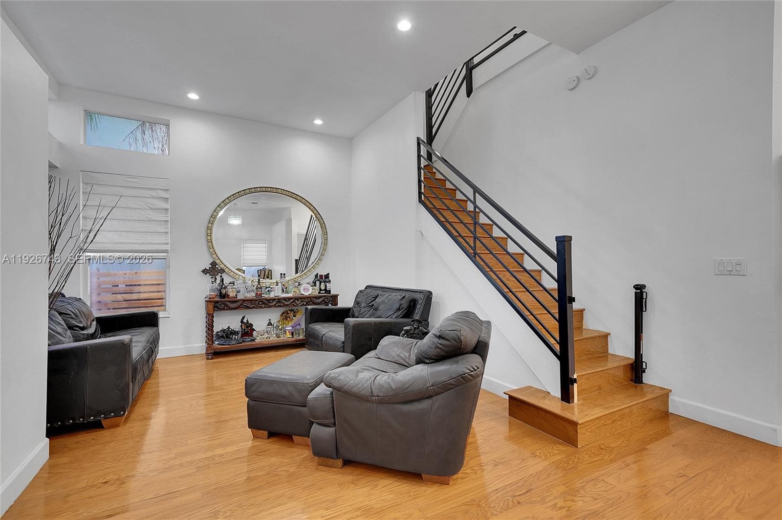 1135 Satinleaf St photo 6