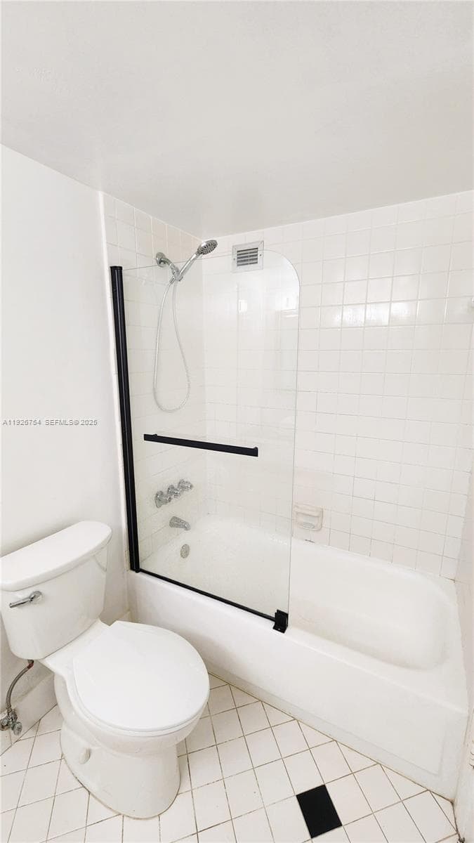 DEL PRADO MARINA · #1705 in Aventura - Photo 13