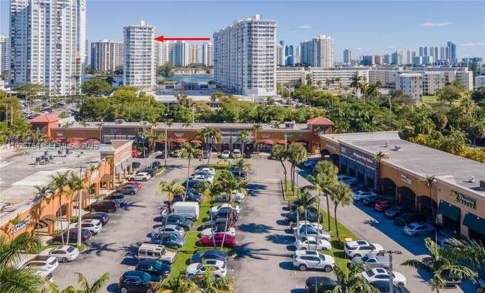 DEL PRADO MARINA · #1705 in Aventura - Photo 38