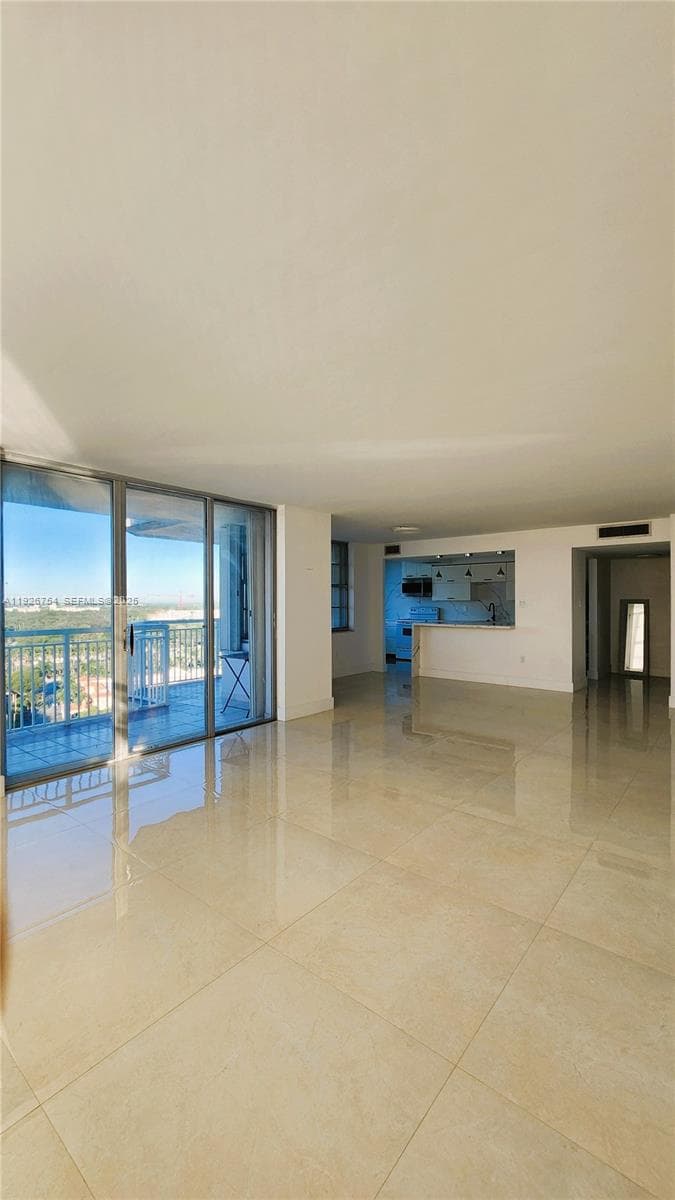 DEL PRADO MARINA · #1705 in Aventura - Photo 10