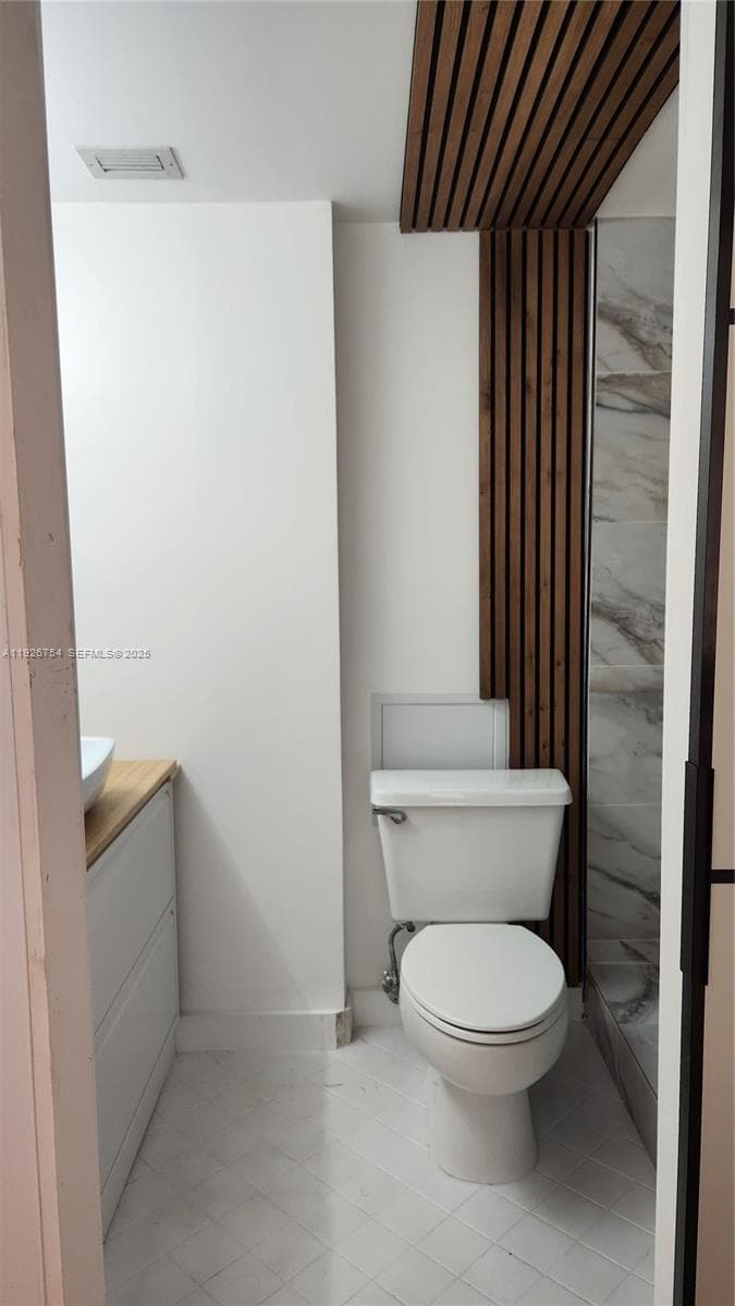 DEL PRADO MARINA · #1705 in Aventura - Photo 18