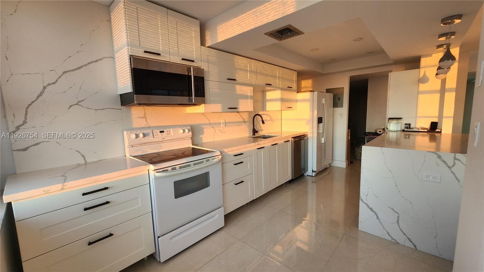 DEL PRADO MARINA · #1705 in Aventura - Photo 8