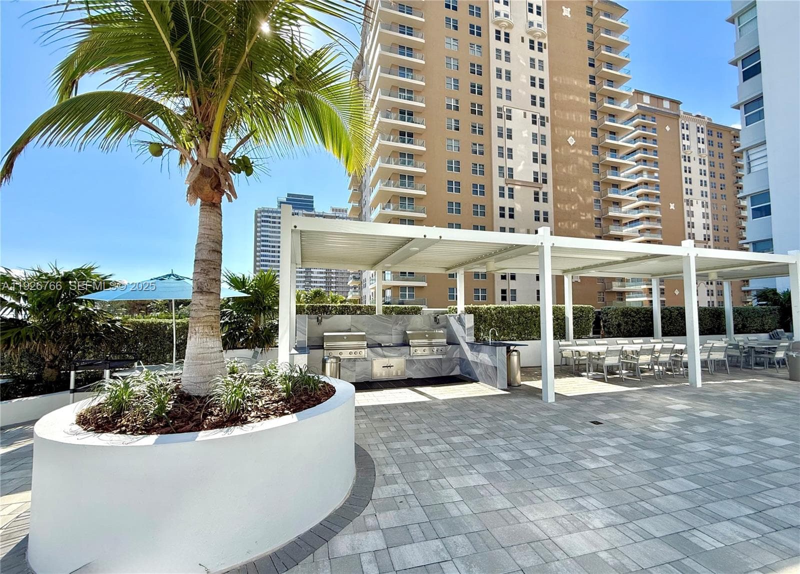 LA MER ESTATES EAST CONDO · #1907 in Hallandale Beach - Photo 17