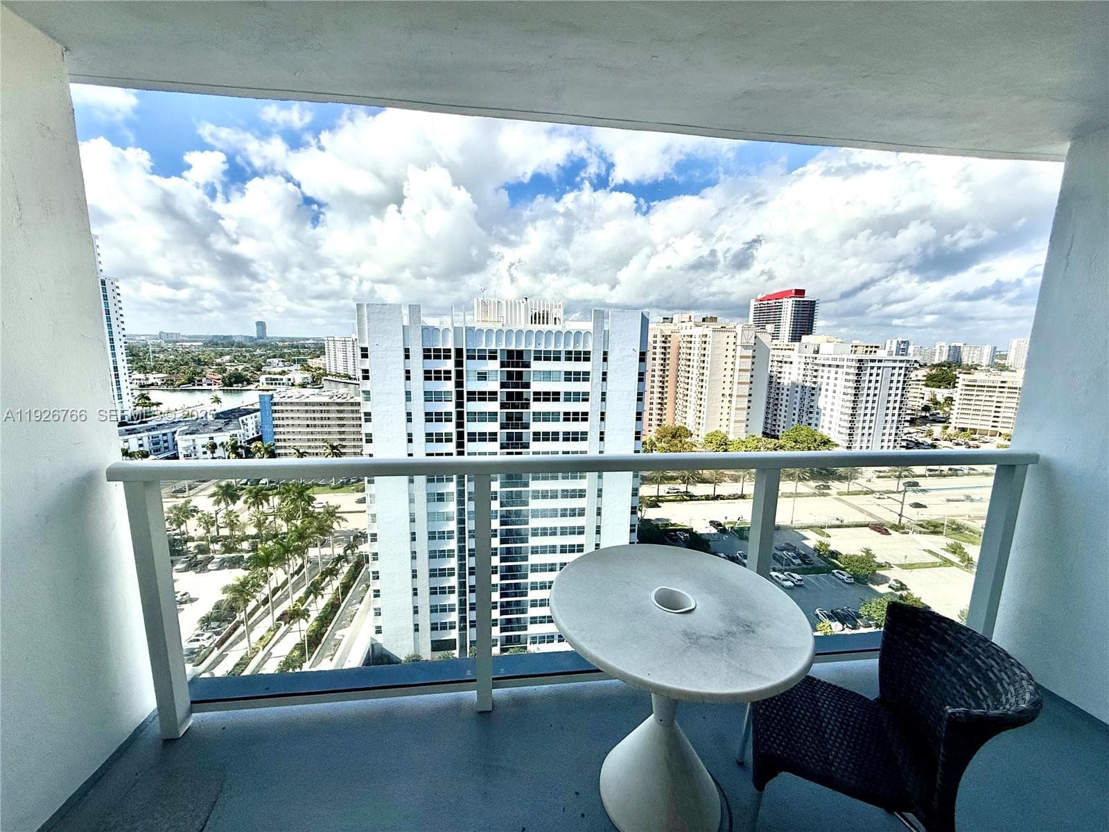 LA MER ESTATES EAST CONDO · #1907 in Hallandale Beach - Photo 10