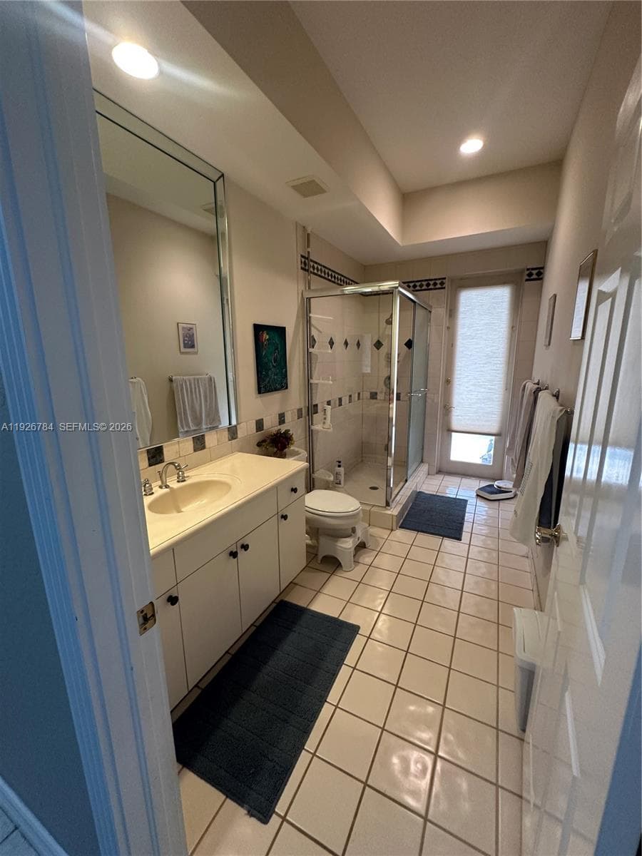 Bathroom 4