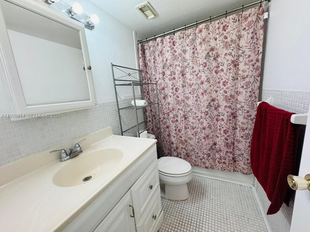 White House · #812 in North Miami Beach - Photo 22