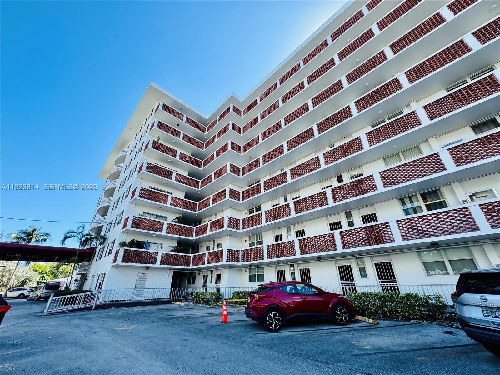 White House · #812 in North Miami Beach - Photo 40