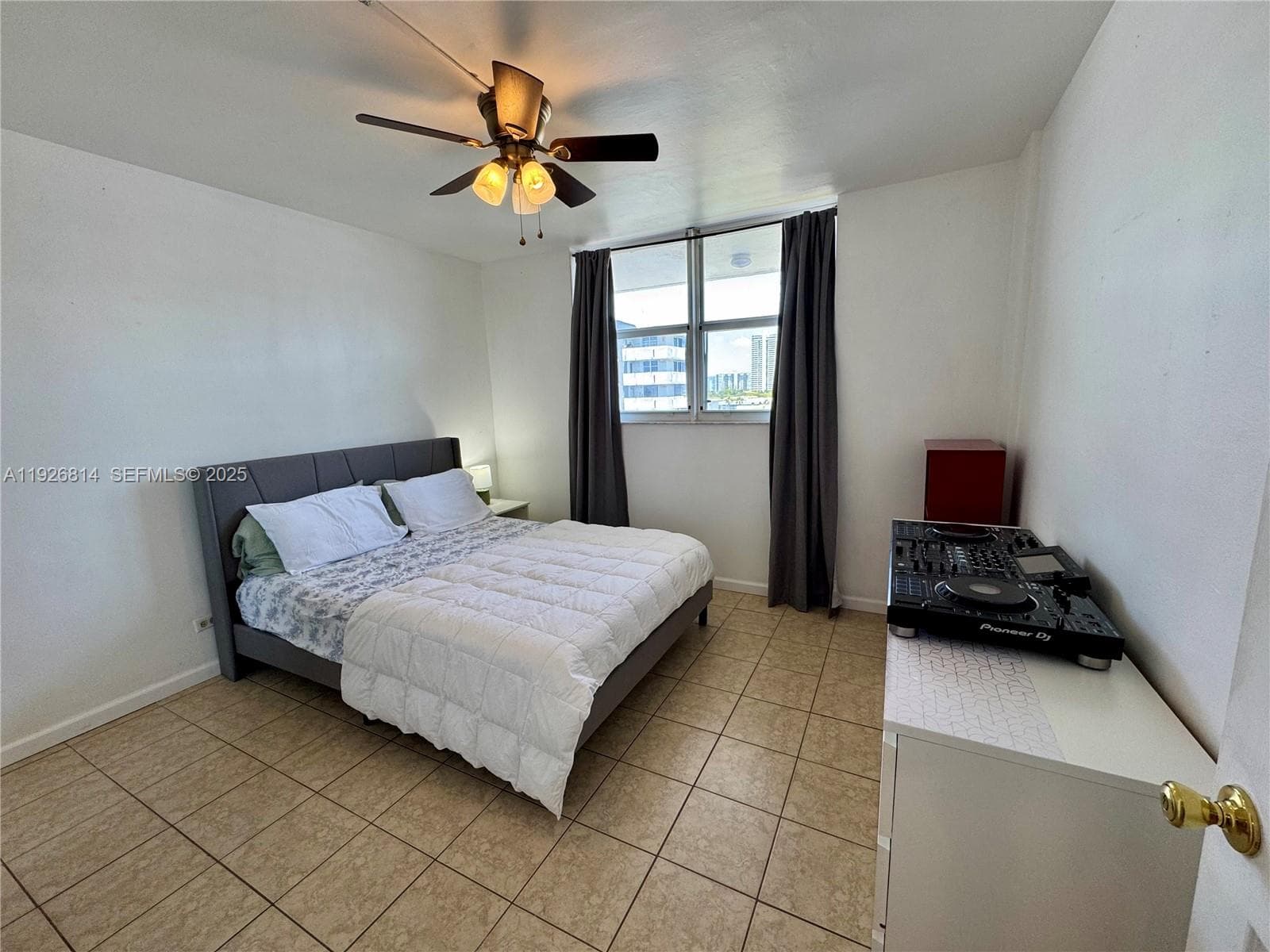White House · #812 in North Miami Beach - Photo 25