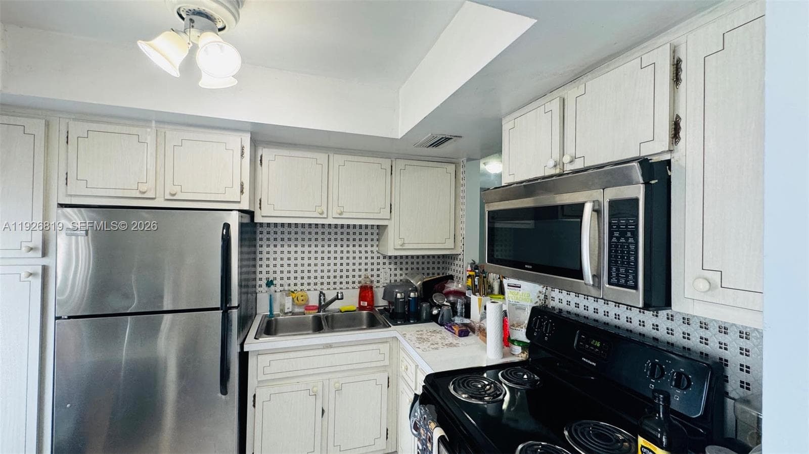 APRIL MIST CONDO · #134 in Hallandale Beach - Photo 17