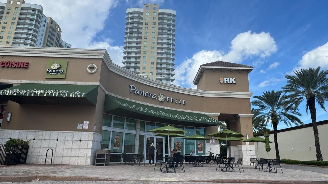 APRIL MIST CONDO · #134 in Hallandale Beach - Photo 8