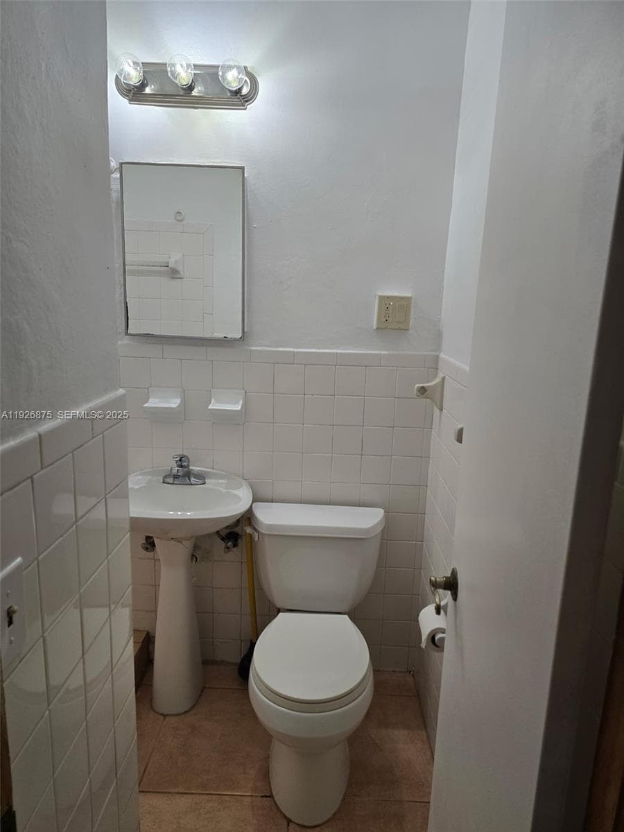 CARMEL VILLAS CONDO · #14 in Miami Beach - Photo 12