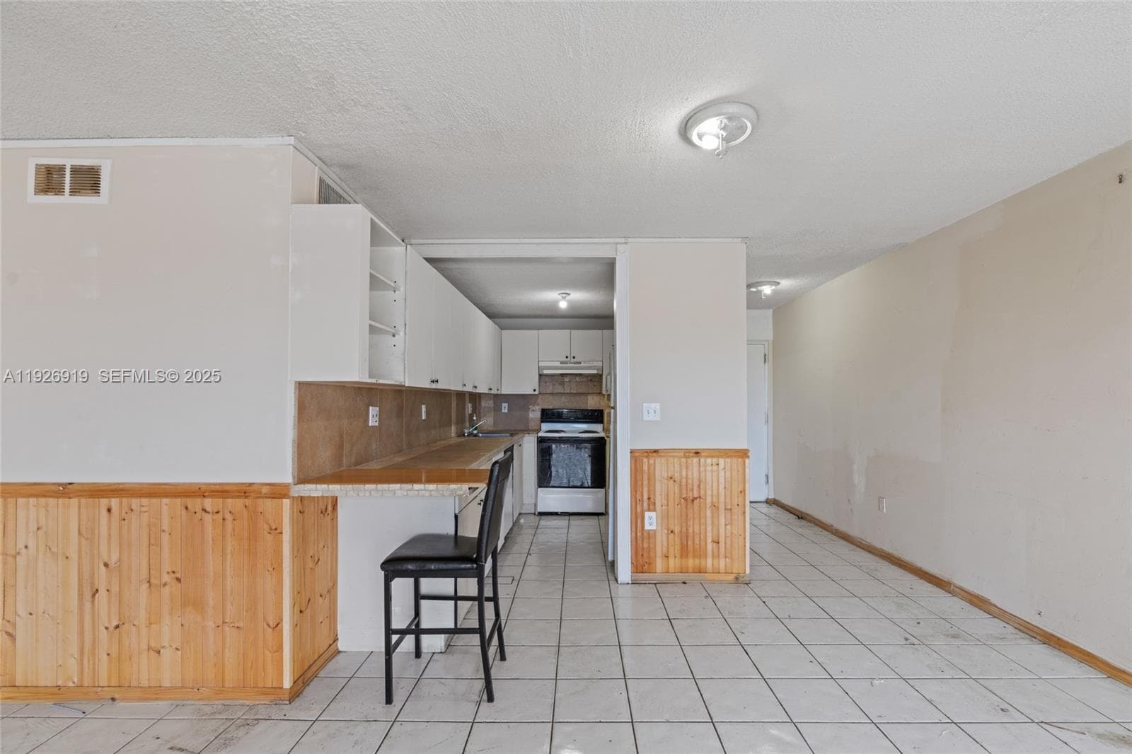 Florence Condo · #301 in North Miami Beach - Photo 10