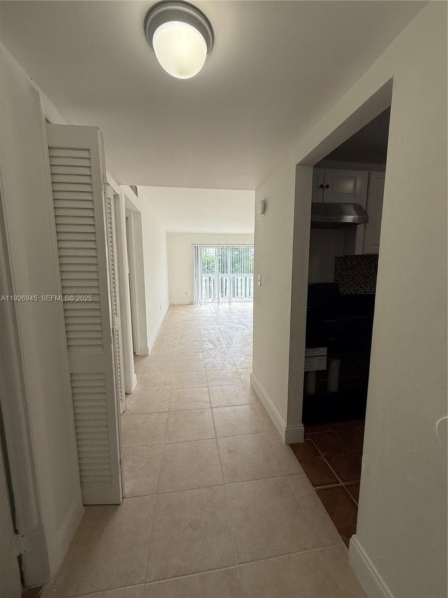 OLA CONDO · #D306 in Miami - Photo 1