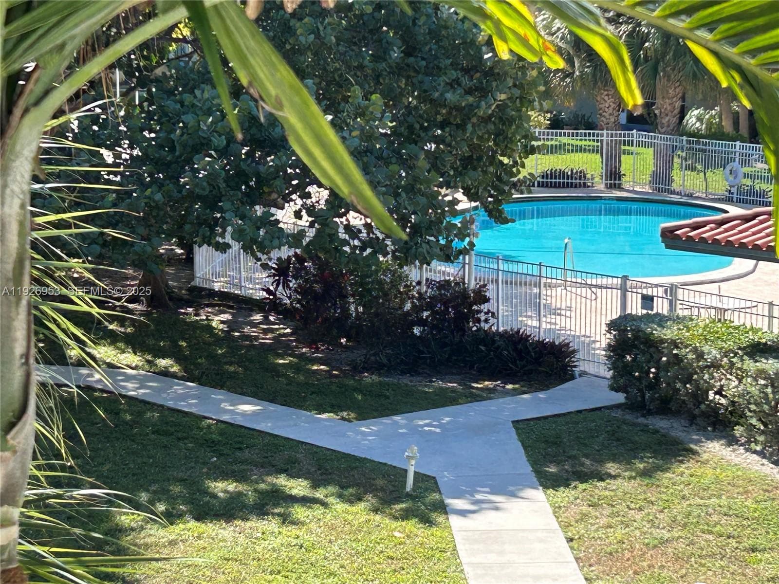 PARADISE BY THE SEA CONDO · #312 in Hallandale Beach - Photo 1