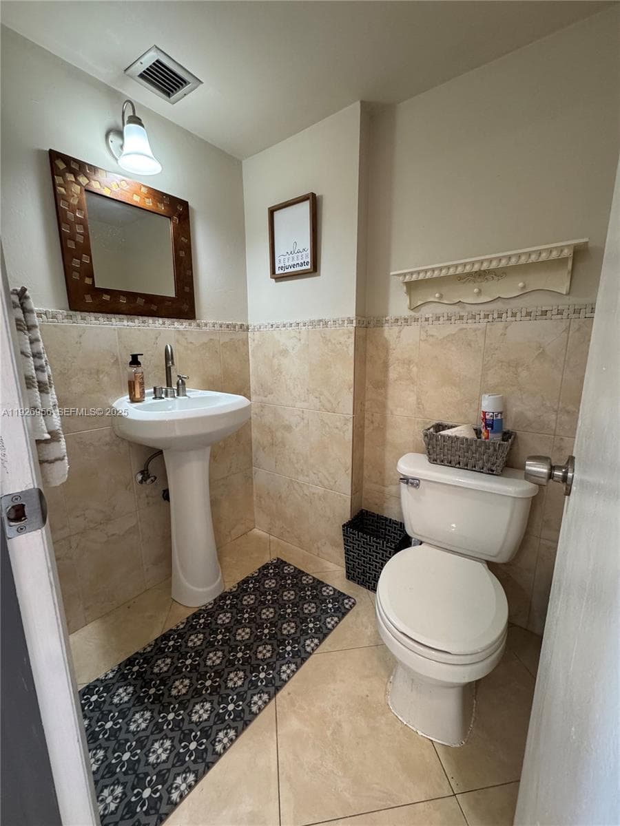 EDEN ISLES CONDO NO 5 · #302 in North Miami Beach - Photo 18