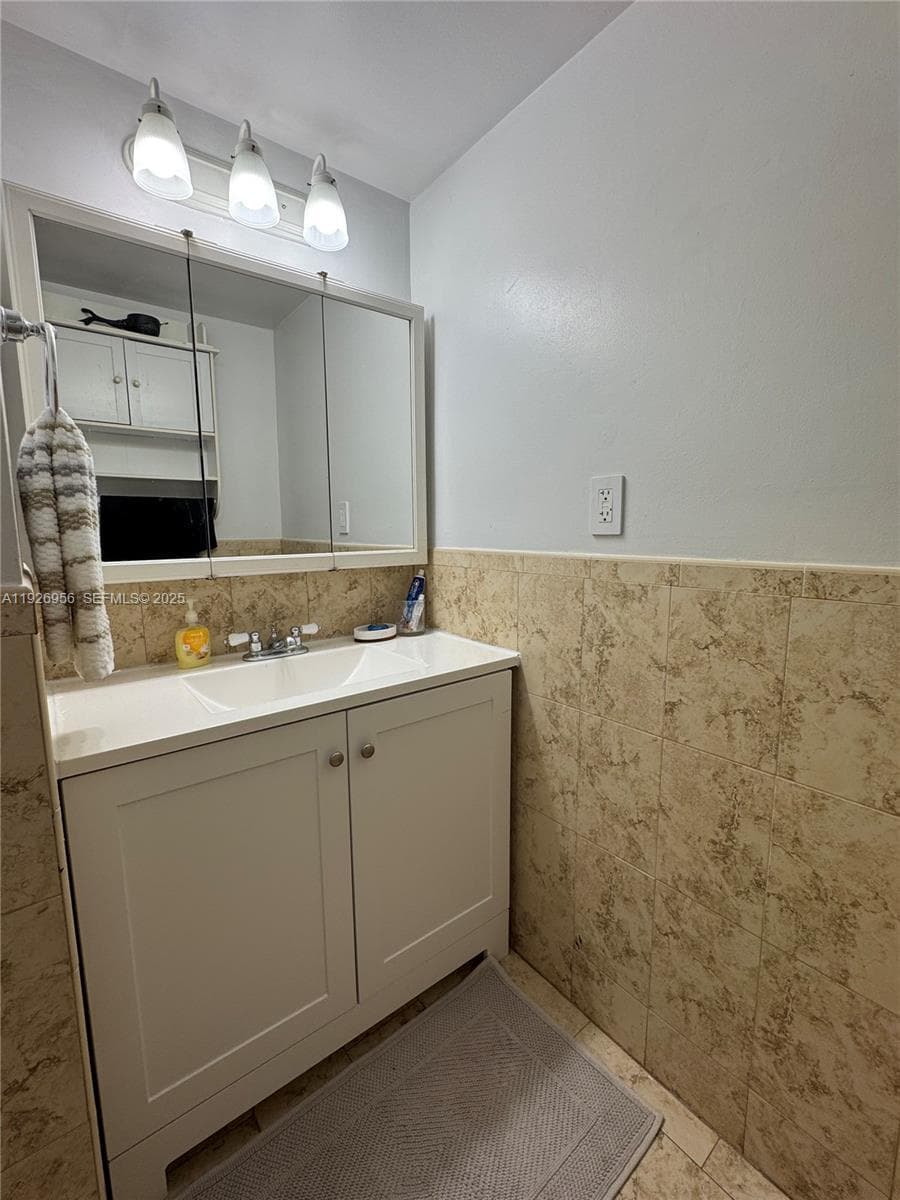 EDEN ISLES CONDO NO 5 · #302 in North Miami Beach - Photo 19
