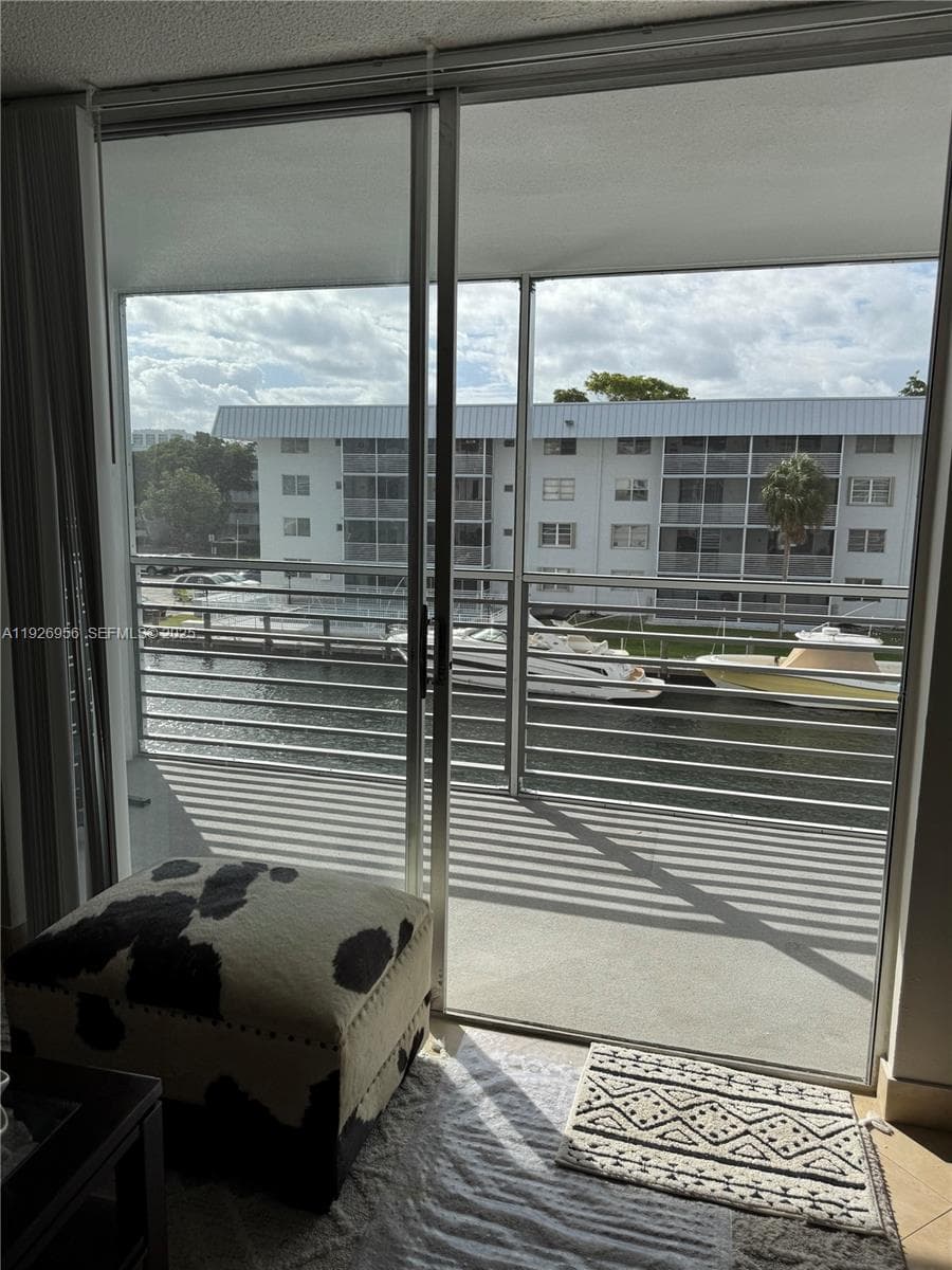 EDEN ISLES CONDO NO 5 · #302 in North Miami Beach - Photo 4