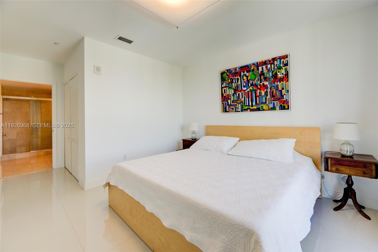 BRICKELL WAY CONDO · #703 in Miami - Photo 10