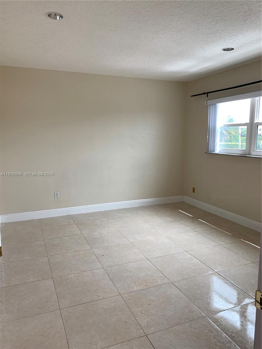 SEVENTEENTH GREEN CONDO · #204 in Hallandale Beach - Photo 11