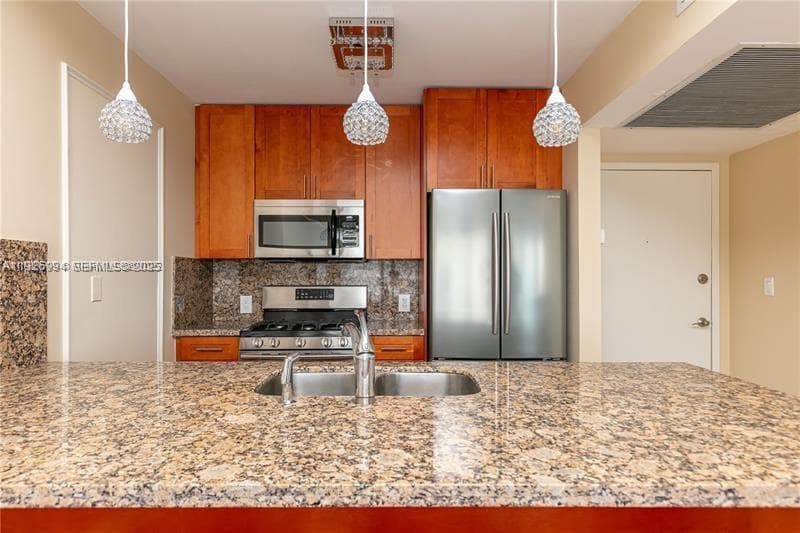 PARKER PLAZA CONDO ESTATE · #2225 in Hallandale Beach - Photo 9