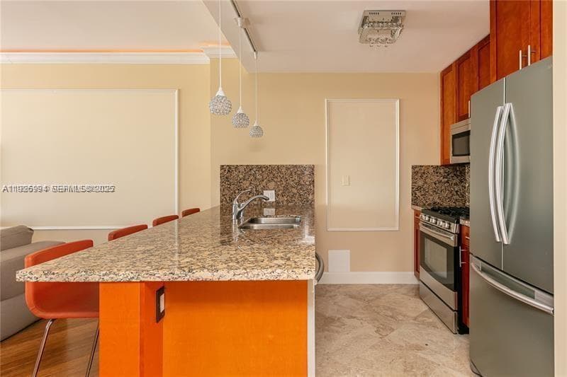 PARKER PLAZA CONDO ESTATE · #2225 in Hallandale Beach - Photo 10