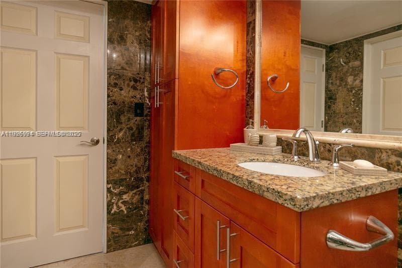 PARKER PLAZA CONDO ESTATE · #2225 in Hallandale Beach - Photo 15